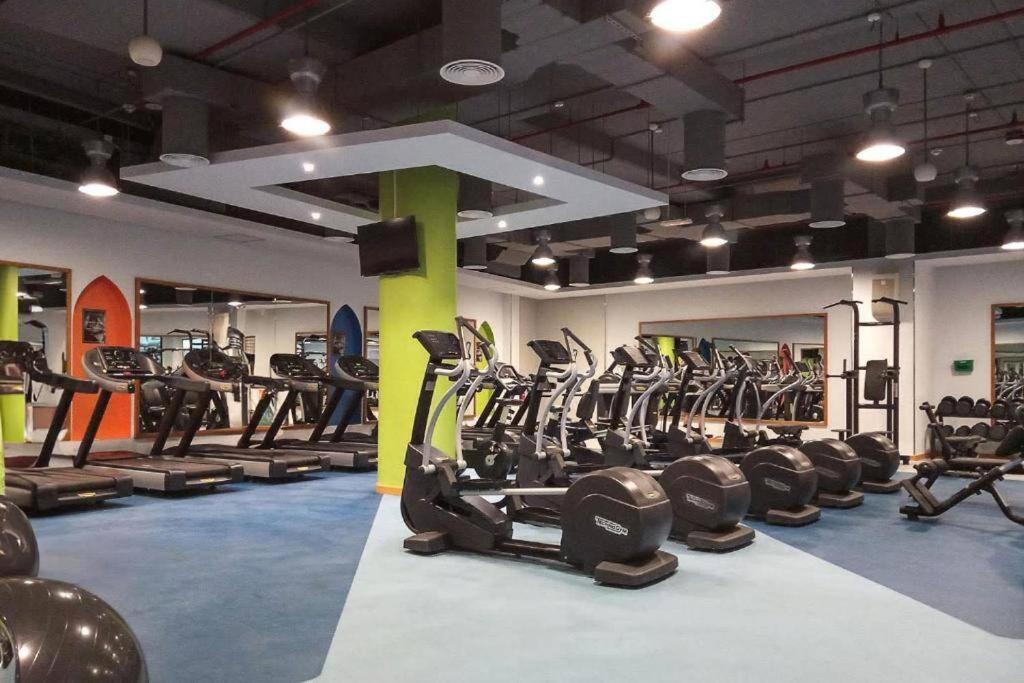 Apartment Koyo In The Heart Of Jbr Beach - 3Bdr Dubai Bagian luar foto