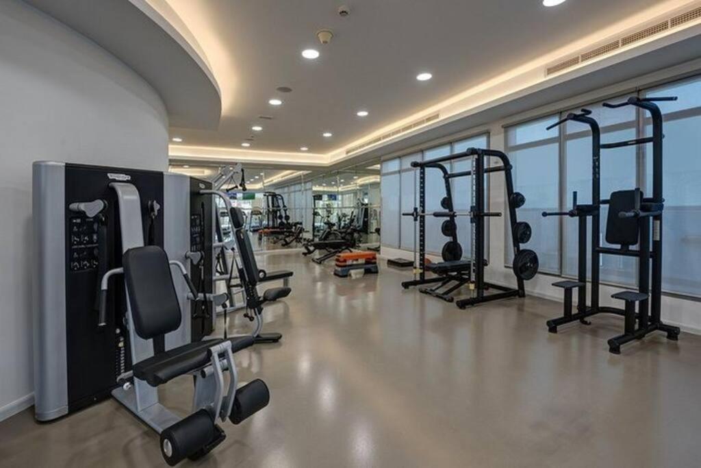 Apartment Koyo In The Heart Of Jbr Beach - 3Bdr Dubai Bagian luar foto