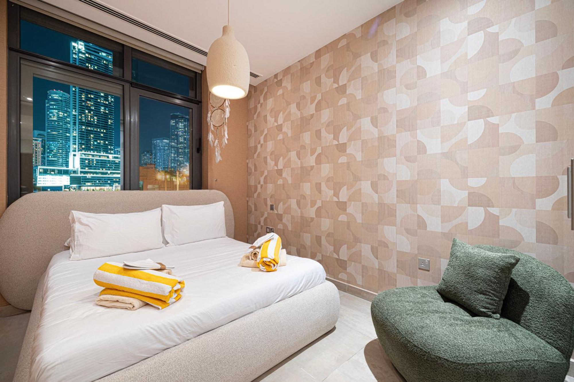 Apartment Koyo In The Heart Of Jbr Beach - 3Bdr Dubai Bagian luar foto